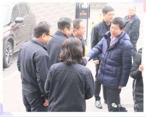市政協(xié)副主席、住建局黨組書(shū)記、局長(zhǎng)侯津琪到益和熱力公司走訪慰問(wèn)一線職工